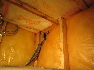 小屋裏断熱材